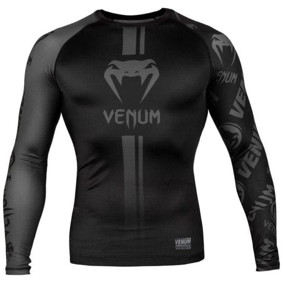 Zwarte rashguard long sleeves van Venum logos.