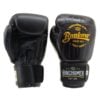 Zwarte (kick)bokshandschoenen van Buakaw.