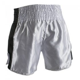 Super Pro Combat Gear Thai- En Kickboks Broekje Brave Wit-Zwart Super Pro Combat Gear Thai- En Kickboks Broekje Brave Wit-Zwart
