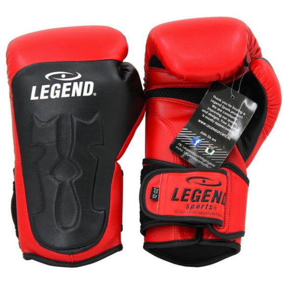 Rood zwarte bokshandschoenen van Legend Sports, de power rangers.