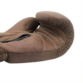 RAM 'My Precious' Bokshandschoenen Leer Retro Bruin Close-up van de dubbele stiknaden van de RAM My Precious lederen handschoenen