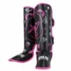Zwarte roze kickboks scheenbeschermers van Super Pro, voor kinderen.