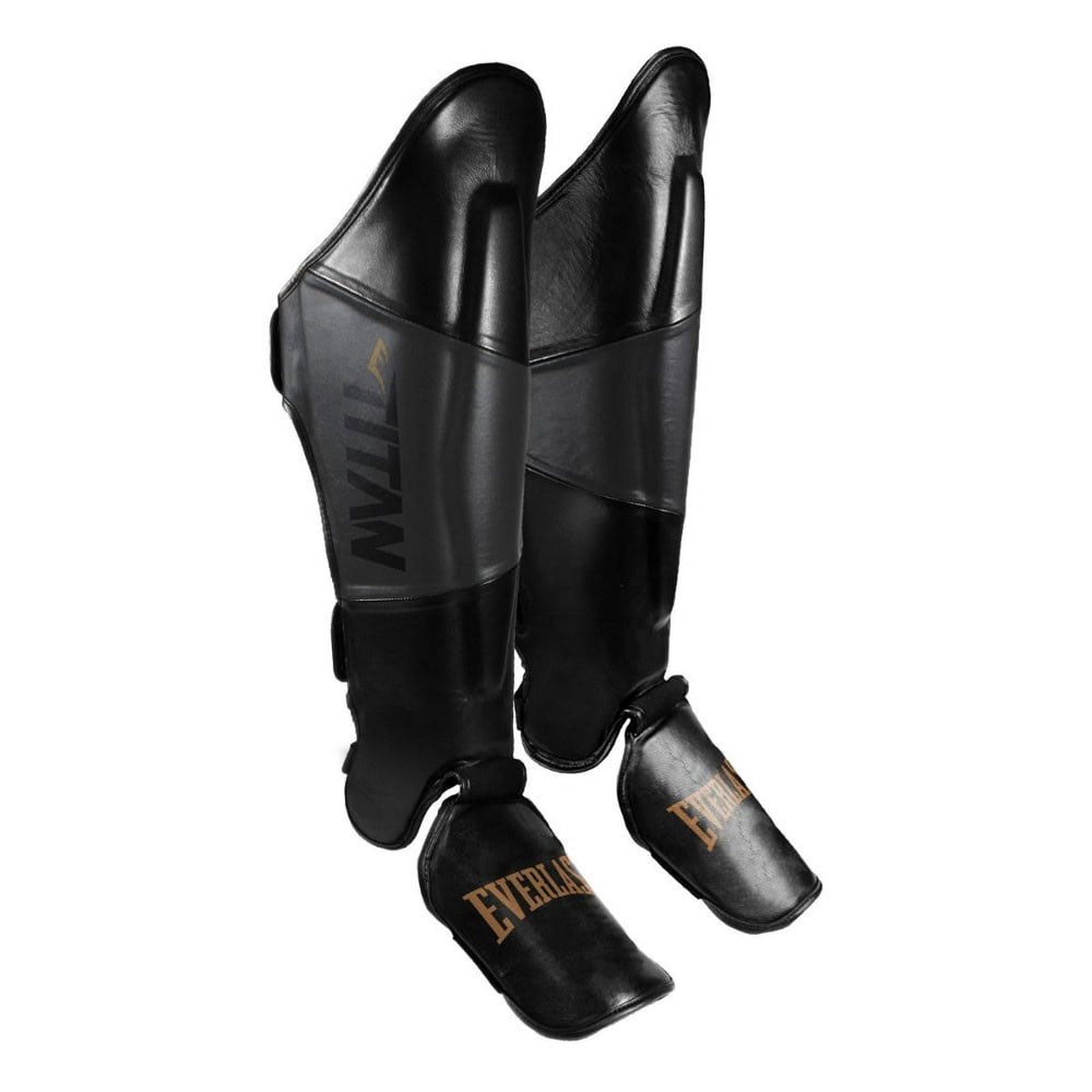Everlast Titan Pro Striking Scheenbeschermers Zwart Zwart scheenbeschermers voor kickboksen van Everlast.