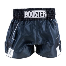Zwart wit kickboksbroekje van Booster, de ignite 2.