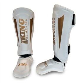 Wit gouden scheenbeschermers van King, de kpb sg Revo 9.