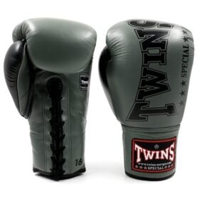 Set van de leren Twins bokshandschoenen met veters, de bgll Olijfgroen.